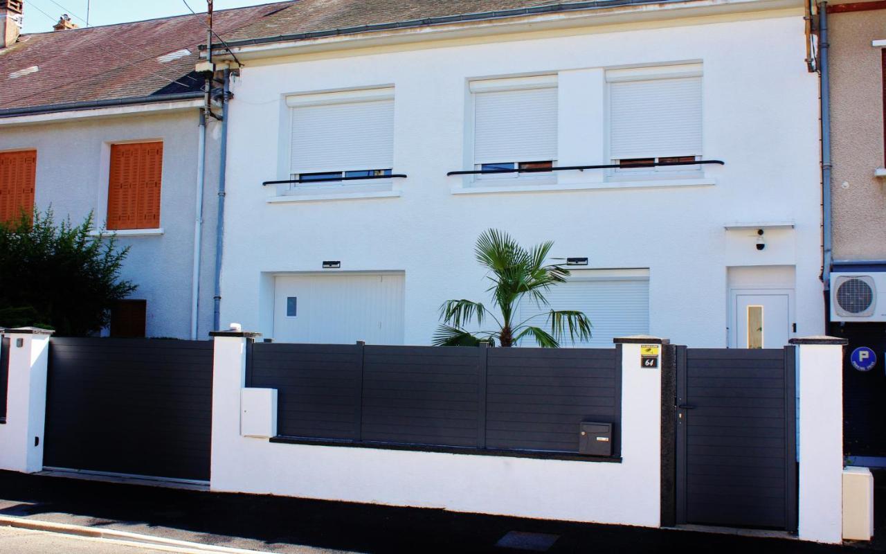 The White Broadway * Chateauroux