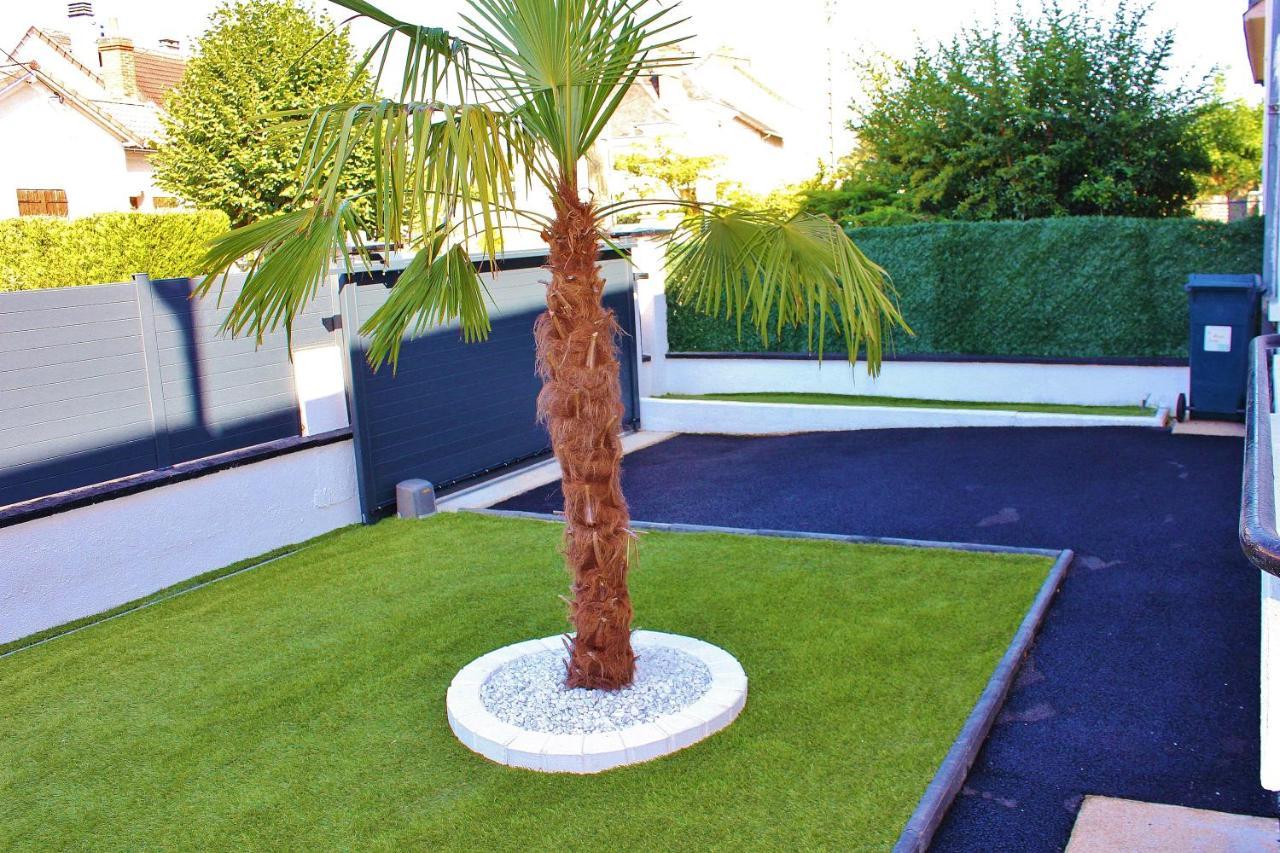 The White Broadway Holiday home Chateauroux